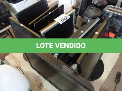 LOTE 502 - 09 MONITORES MARCAS E MODELOS DIVERSOS PARA RETIRADA DE PEÇAS. (NO ESTADO) ATENÇÃO! FAZER A VISITAÇÃO ANTES DE ARREMATAR, NÃO SABEMOS SE FUNCIONA. LEILÃO NÃO TEM GARANTIA E NEM DEVOLUÇÃO, SUJEITO A POSSÍVEIS AVARIAS VISÍVEIS/OCULTAS E/OU AUSÊNCIA DE COMPONENTES.