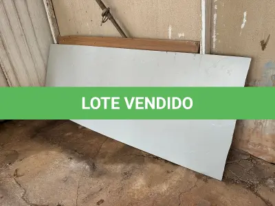 LOTE 397 - 01 FOLHA DE ACM E 01 DE MADEIRA (NO ESTADO)