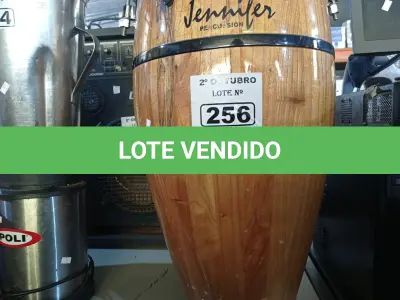 LOTE 256 - 01 ATABAQUE JENIFER. (NO ESTADO) ATENÇÃO! FAZER A VISITAÇÃO ANTES DE ARREMATAR, NÃO SABEMOS SE FUNCIONA. LEILÃO NÃO TEM GARANTIA E NEM DEVOLUÇÃO, SUJEITO A POSSÍVEIS AVARIAS VISÍVEIS/OCULTAS E/OU AUSÊNCIA DE COMPONENTES.