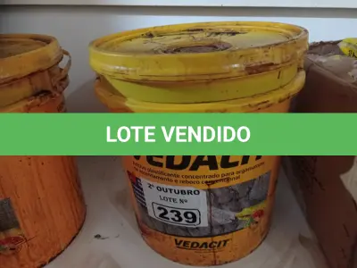 LOTE 239 - 01 BALDE DE VEDALIT, ADITIVO PLASTIFICANTE CONCENTRADO PARA ARGAMASSA DE ASSENTAMENTO E REBOCO CONVENCIONAL 18L. (NO ESTADO) ATENÇÃO! FAZER A VISITAÇÃO ANTES DE ARREMATAR, NÃO SABEMOS SE FUNCIONA. LEILÃO NÃO TEM GARANTIA E NEM DEVOLUÇÃO, SUJEITO A POSSÍVEIS AVARIAS VISÍVEIS/OCULTAS E/OU AUSÊNCIA DE COMPONENTES.