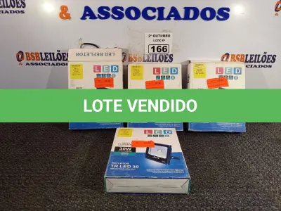 LOTE 166 - 04 REFLETORES DE LED 30W. (NO ESTADO) ATENÇÃO! FAZER A VISITAÇÃO ANTES DE ARREMATAR, NÃO SABEMOS SE FUNCIONA. LEILÃO NÃO TEM GARANTIA E NEM DEVOLUÇÃO, SUJEITO A POSSÍVEIS AVARIAS VISÍVEIS/OCULTAS E/OU AUSÊNCIA DE COMPONENTES.