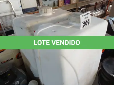 LOTE 209 - 02 RESERVATÓRIOS DE PLÁSTICO. (NO ESTADO) ATENÇÃO! FAZER A VISITAÇÃO ANTES DE ARREMATAR, NÃO SABEMOS SE FUNCIONA. LEILÃO NÃO TEM GARANTIA E NEM DEVOLUÇÃO, SUJEITO A POSSÍVEIS AVARIAS VISÍVEIS/OCULTAS E/OU AUSÊNCIA DE COMPONENTES.