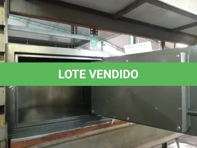 LOTE 101 - 01 COFRE DE PAREDE. (NO ESTADO) ATENÇÃO! FAZER A VISITAÇÃO ANTES DE ARREMATAR, NÃO SABEMOS SE FUNCIONA. LEILÃO NÃO TEM GARANTIA E NEM DEVOLUÇÃO, SUJEITO A POSSÍVEIS AVARIAS VISÍVEIS/OCULTAS E/OU AUSÊNCIA DE COMPONENTES.