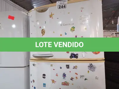 LOTE 244 - 01 GELADEIRA MARCA ELECTROLUX 200V. (NO ESTADO) ATENÇÃO! FAZER A VISITAÇÃO ANTES DE ARREMATAR, NÃO SABEMOS SE FUNCIONA. LEILÃO NÃO TEM GARANTIA E NEM DEVOLUÇÃO, SUJEITO A POSSÍVEIS AVARIAS VISÍVEIS/OCULTAS E/OU AUSÊNCIA DE COMPONENTES.