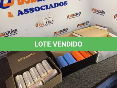 LOTE 123 - 01 LOTE COM VÁRIOS CAPACITORES MARCAS E MODELOS DIVERSOS. (NO ESTADO) ATENÇÃO! FAZER A VISITAÇÃO ANTES DE ARREMATAR, NÃO SABEMOS SE FUNCIONA. LEILÃO NÃO TEM GARANTIA E NEM DEVOLUÇÃO, SUJEITO A POSSÍVEIS AVARIAS VISÍVEIS/OCULTAS E/OU AUSÊNCIA DE COMPONENTES.
