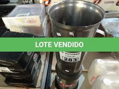 LOTE 283 - 01 LIQUIDIFICADOR INDUSTRIAL MARCA POLI. (NO ESTADO) ATENÇÃO! FAZER A VISITAÇÃO ANTES DE ARREMATAR, NÃO SABEMOS SE FUNCIONA. LEILÃO NÃO TEM GARANTIA E NEM DEVOLUÇÃO, SUJEITO A POSSÍVEIS AVARIAS VISÍVEIS/OCULTAS E/OU AUSÊNCIA DE COMPONENTES.