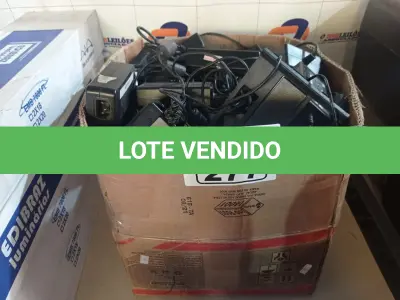 LOTE 277 - 01 LOTE COM VÁRIAS FONTES MARCAS E MODELOS DIVERSOS. (NO ESTADO) ATENÇÃO! FAZER A VISITAÇÃO ANTES DE ARREMATAR, NÃO SABEMOS SE FUNCIONA. LEILÃO NÃO TEM GARANTIA E NEM DEVOLUÇÃO, SUJEITO A POSSÍVEIS AVARIAS VISÍVEIS/OCULTAS E/OU AUSÊNCIA DE COMPONENTES.
