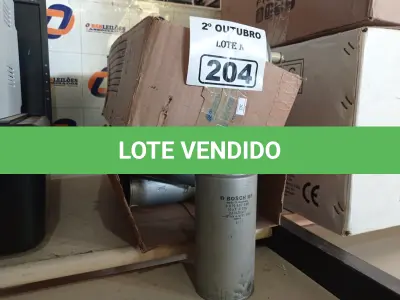 LOTE 204 - 01 LOTE COM VÁRIOS CAPACITORES ANTIGOS MARCAS E MODELOS DIVERSOS. (NO ESTADO) ATENÇÃO! FAZER A VISITAÇÃO ANTES DE ARREMATAR, NÃO SABEMOS SE FUNCIONA. LEILÃO NÃO TEM GARANTIA E NEM DEVOLUÇÃO, SUJEITO A POSSÍVEIS AVARIAS VISÍVEIS/OCULTAS E/OU AUSÊNCIA DE COMPONENTES.