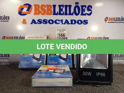 LOTE 166 - 04 REFLETORES DE LED 30W. (NO ESTADO) ATENÇÃO! FAZER A VISITAÇÃO ANTES DE ARREMATAR, NÃO SABEMOS SE FUNCIONA. LEILÃO NÃO TEM GARANTIA E NEM DEVOLUÇÃO, SUJEITO A POSSÍVEIS AVARIAS VISÍVEIS/OCULTAS E/OU AUSÊNCIA DE COMPONENTES.