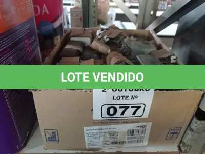 LOTE 077 - 01 LOTE COM VÁRIOS CAPACITORES ANTIGOS MARCAS E MODELOS DIVERSOS. (NO ESTADO) ATENÇÃO! FAZER A VISITAÇÃO ANTES DE ARREMATAR, NÃO SABEMOS SE FUNCIONA. LEILÃO NÃO TEM GARANTIA E NEM DEVOLUÇÃO, SUJEITO A POSSÍVEIS AVARIAS VISÍVEIS/OCULTAS E/OU AUSÊNCIA DE COMPONENTES.