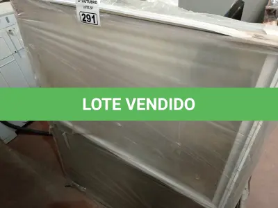 LOTE 291 - 02 JANELAS DE ALUMÍNIO COM AVARIAS SENDO 01 NA COR BRANCA. (NO ESTADO) ATENÇÃO! FAZER A VISITAÇÃO ANTES DE ARREMATAR, NÃO SABEMOS SE FUNCIONA. LEILÃO NÃO TEM GARANTIA E NEM DEVOLUÇÃO, SUJEITO A POSSÍVEIS AVARIAS VISÍVEIS/OCULTAS E/OU AUSÊNCIA DE COMPONENTES.