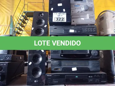 LOTE 322 - 02 SUBWOOFER, 02 APARELHOS DE SOM, 01 CD PLAYER, 01 DVD PLAYER E 03 VIDEOCASSETES MARCAS E MODELOS DIVERSOS. (NO ESTADO) ATENÇÃO! FAZER A VISITAÇÃO ANTES DE ARREMATAR, NÃO SABEMOS SE FUNCIONA. LEILÃO NÃO TEM GARANTIA E NEM DEVOLUÇÃO, SUJEITO A POSSÍVEIS AVARIAS VISÍVEIS/OCULTAS E/OU AUSÊNCIA DE COMPONENTES.