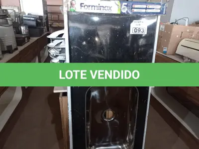 LOTE 093 - 01 PIA EM MÁRMORE SINTÉTICO CIMENTADA COM CUBA EM INOX NAS MEDIDAS: 1,50M X 0,53CM. (NO ESTADO) ATENÇÃO! FAZER A VISITAÇÃO ANTES DE ARREMATAR, NÃO SABEMOS SE FUNCIONA. LEILÃO NÃO TEM GARANTIA E NEM DEVOLUÇÃO, SUJEITO A POSSÍVEIS AVARIAS VISÍVEIS/OCULTAS E/OU AUSÊNCIA DE COMPONENTES.
