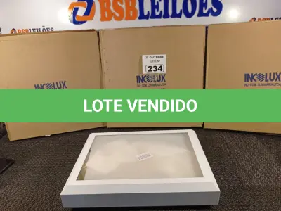 LOTE 234 - 04 PLAFONS DE SOBREPOR 40X30 INCOLUSTRE. (NO ESTADO) ATENÇÃO! FAZER A VISITAÇÃO ANTES DE ARREMATAR, NÃO SABEMOS SE FUNCIONA. LEILÃO NÃO TEM GARANTIA E NEM DEVOLUÇÃO, SUJEITO A POSSÍVEIS AVARIAS VISÍVEIS/OCULTAS E/OU AUSÊNCIA DE COMPONENTES.