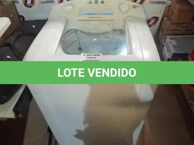 LOTE 322 - 01 MÁQUINA DE LAVAR ROUPAS MARCA ELECTROLUX 110V. (NO ESTADO) ATENÇÃO! FAZER A VISITAÇÃO ANTES DE ARREMATAR, NÃO SABEMOS SE FUNCIONA. LEILÃO NÃO TEM GARANTIA E NEM DEVOLUÇÃO, SUJEITO A POSSÍVEIS AVARIAS VISÍVEIS/OCULTAS E/OU AUSÊNCIA DE COMPONENTES.