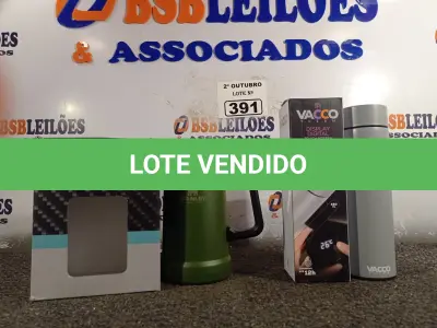 LOTE 391 - 01 KIT COPO + GARRAFA TÉRMICOS. (NO ESTADO) ATENÇÃO! FAZER A VISITAÇÃO ANTES DE ARREMATAR, NÃO SABEMOS SE FUNCIONA. LEILÃO NÃO TEM GARANTIA E NEM DEVOLUÇÃO, SUJEITO A POSSÍVEIS AVARIAS VISÍVEIS/OCULTAS E/OU AUSÊNCIA DE COMPONENTES.