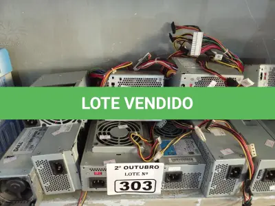LOTE 303 - 01 LOTE COM VÁRIAS FONTES PARA PC MARCAS E MODELOS DIVERSOS. (NO ESTADO) ATENÇÃO! FAZER A VISITAÇÃO ANTES DE ARREMATAR, NÃO SABEMOS SE FUNCIONA. LEILÃO NÃO TEM GARANTIA E NEM DEVOLUÇÃO, SUJEITO A POSSÍVEIS AVARIAS VISÍVEIS/OCULTAS E/OU AUSÊNCIA DE COMPONENTES.