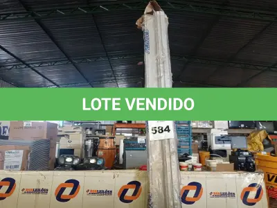 LOTE 584 - 01 PORTA SANFONADA EM PVC 2,10M X 0,84CM NA COR CINZA. (NO ESTADO) ATENÇÃO! FAZER A VISITAÇÃO ANTES DE ARREMATAR, NÃO SABEMOS SE FUNCIONA. LEILÃO NÃO TEM GARANTIA E NEM DEVOLUÇÃO, SUJEITO A POSSÍVEIS AVARIAS VISÍVEIS/OCULTAS E/OU AUSÊNCIA DE COMPONENTES.