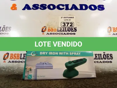 LOTE 372 - 01 FERRO PORTÁTIL. (NO ESTADO) ATENÇÃO! FAZER A VISITAÇÃO ANTES DE ARREMATAR, NÃO SABEMOS SE FUNCIONA. LEILÃO NÃO TEM GARANTIA E NEM DEVOLUÇÃO, SUJEITO A POSSÍVEIS AVARIAS VISÍVEIS/OCULTAS E/OU AUSÊNCIA DE COMPONENTES.