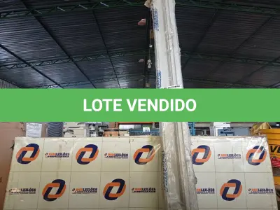 LOTE 584 - 01 PORTA SANFONADA EM PVC 2,10M X 0,84CM NA COR CINZA. (NO ESTADO) ATENÇÃO! FAZER A VISITAÇÃO ANTES DE ARREMATAR, NÃO SABEMOS SE FUNCIONA. LEILÃO NÃO TEM GARANTIA E NEM DEVOLUÇÃO, SUJEITO A POSSÍVEIS AVARIAS VISÍVEIS/OCULTAS E/OU AUSÊNCIA DE COMPONENTES.