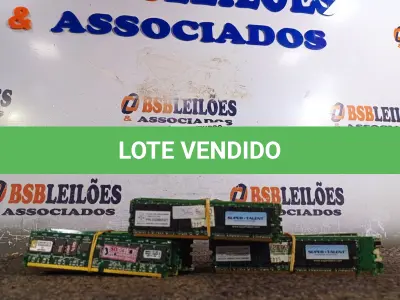 LOTE 383 - 01 LOTE COM VÁRIAS MEMORIAS PARA PC MARCAS E MODELOS DIVERSOS. (NO ESTADO) ATENÇÃO! FAZER A VISITAÇÃO ANTES DE ARREMATAR, NÃO SABEMOS SE FUNCIONA. LEILÃO NÃO TEM GARANTIA E NEM DEVOLUÇÃO, SUJEITO A POSSÍVEIS AVARIAS VISÍVEIS/OCULTAS E/OU AUSÊNCIA DE COMPONENTES.