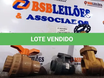 LOTE 306 - 01 REGISTRO BRUTO DE GAVETA 1.1/4”, 01 REGISTRO ESFERA DE PVC SOLDÁVEL 60MM COM UNIÃO E 01 REGISTRO ESFERA DE PVC SOLDÁVEL 50MM COM UNIÃO. (NO ESTADO) ATENÇÃO! FAZER A VISITAÇÃO ANTES DE ARREMATAR, NÃO SABEMOS SE FUNCIONA. LEILÃO NÃO TEM GARANTIA E NEM DEVOLUÇÃO, SUJEITO A POSSÍVEIS AVARIAS VISÍVEIS/OCULTAS E/OU AUSÊNCIA DE COMPONENTES.