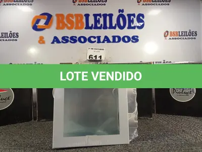LOTE 611 - 04 LUMINÁRIAS DE EMBUTIR 20X20 5380 PIULUCECE. (NO ESTADO) ATENÇÃO! FAZER A VISITAÇÃO ANTES DE ARREMATAR, NÃO SABEMOS SE FUNCIONA. LEILÃO NÃO TEM GARANTIA E NEM DEVOLUÇÃO, SUJEITO A POSSÍVEIS AVARIAS VISÍVEIS/OCULTAS E/OU AUSÊNCIA DE COMPONENTES.