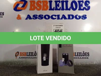 LOTE 404 - 01 KIT COPO + GARRAFA TÉRMICOS. (NO ESTADO) ATENÇÃO! FAZER A VISITAÇÃO ANTES DE ARREMATAR, NÃO SABEMOS SE FUNCIONA. LEILÃO NÃO TEM GARANTIA E NEM DEVOLUÇÃO, SUJEITO A POSSÍVEIS AVARIAS VISÍVEIS/OCULTAS E/OU AUSÊNCIA DE COMPONENTES.