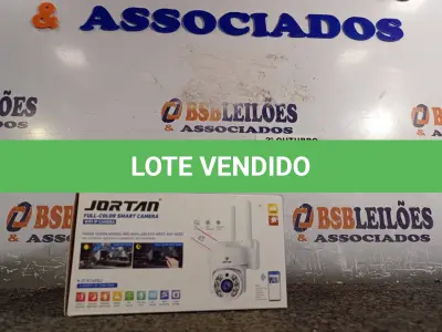 LOTE 396 - 01 CÂMERA FULL COLOR. (NO ESTADO) ATENÇÃO! FAZER A VISITAÇÃO ANTES DE ARREMATAR, NÃO SABEMOS SE FUNCIONA. LEILÃO NÃO TEM GARANTIA E NEM DEVOLUÇÃO, SUJEITO A POSSÍVEIS AVARIAS VISÍVEIS/OCULTAS E/OU AUSÊNCIA DE COMPONENTES.