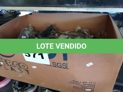 LOTE 571 - 01 LOTE COM VÁRIOS CABOS DE VÍDEO (DVI). (NO ESTADO) ATENÇÃO! FAZER A VISITAÇÃO ANTES DE ARREMATAR, NÃO SABEMOS SE FUNCIONA. LEILÃO NÃO TEM GARANTIA E NEM DEVOLUÇÃO, SUJEITO A POSSÍVEIS AVARIAS VISÍVEIS/OCULTAS E/OU AUSÊNCIA DE COMPONENTES.