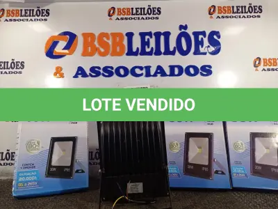 LOTE 304 - 04 REFLETORES DE LED 30W. (NO ESTADO) ATENÇÃO! FAZER A VISITAÇÃO ANTES DE ARREMATAR, NÃO SABEMOS SE FUNCIONA. LEILÃO NÃO TEM GARANTIA E NEM DEVOLUÇÃO, SUJEITO A POSSÍVEIS AVARIAS VISÍVEIS/OCULTAS E/OU AUSÊNCIA DE COMPONENTES.