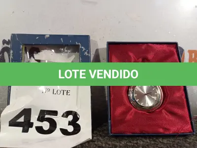 LOTE 453 - 01 RELÓGIO DE BOLSO. (NO ESTADO) ATENÇÃO! FAZER A VISITAÇÃO ANTES DE ARREMATAR, NÃO SABEMOS SE FUNCIONA. LEILÃO NÃO TEM GARANTIA E NEM DEVOLUÇÃO, SUJEITO A POSSÍVEIS AVARIAS VISÍVEIS/OCULTAS E/OU AUSÊNCIA DE COMPONENTES.