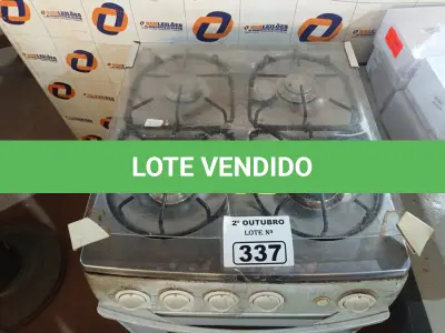 LOTE 337 - 01 FOGÃO A GÁS 04 BOCAS COM AVARIAS. (NO ESTADO) ATENÇÃO! FAZER A VISITAÇÃO ANTES DE ARREMATAR, NÃO SABEMOS SE FUNCIONA. LEILÃO NÃO TEM GARANTIA E NEM DEVOLUÇÃO, SUJEITO A POSSÍVEIS AVARIAS VISÍVEIS/OCULTAS E/OU AUSÊNCIA DE COMPONENTES.