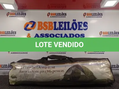 LOTE 323 - 01 BARRACA DE CAMPING MODELO IGLU PARA 03 PESSOAS. (NO ESTADO) ATENÇÃO! FAZER A VISITAÇÃO ANTES DE ARREMATAR, NÃO SABEMOS SE FUNCIONA. LEILÃO NÃO TEM GARANTIA E NEM DEVOLUÇÃO, SUJEITO A POSSÍVEIS AVARIAS VISÍVEIS/OCULTAS E/OU AUSÊNCIA DE COMPONENTES.