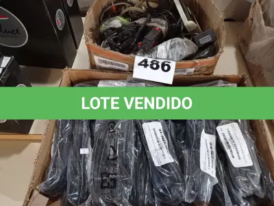 LOTE 486 - 01 LOTE COM VÁRIOS CABOS DE FORÇA E PERIFÉRICOS DIVERSOS. (NO ESTADO) ATENÇÃO! FAZER A VISITAÇÃO ANTES DE ARREMATAR, NÃO SABEMOS SE FUNCIONA. LEILÃO NÃO TEM GARANTIA E NEM DEVOLUÇÃO, SUJEITO A POSSÍVEIS AVARIAS VISÍVEIS/OCULTAS E/OU AUSÊNCIA DE COMPONENTES.
