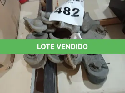 LOTE 482 - 10 MANILHAS/SAPATILHAS PARA CABO DE AÇO. (NO ESTADO) ATENÇÃO! FAZER A VISITAÇÃO ANTES DE ARREMATAR, NÃO SABEMOS SE FUNCIONA. LEILÃO NÃO TEM GARANTIA E NEM DEVOLUÇÃO, SUJEITO A POSSÍVEIS AVARIAS VISÍVEIS/OCULTAS E/OU AUSÊNCIA DE COMPONENTES.