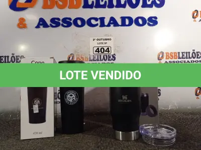 LOTE 404 - 01 KIT COPO + GARRAFA TÉRMICOS. (NO ESTADO) ATENÇÃO! FAZER A VISITAÇÃO ANTES DE ARREMATAR, NÃO SABEMOS SE FUNCIONA. LEILÃO NÃO TEM GARANTIA E NEM DEVOLUÇÃO, SUJEITO A POSSÍVEIS AVARIAS VISÍVEIS/OCULTAS E/OU AUSÊNCIA DE COMPONENTES.