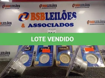 LOTE 601 - 06 SPOTS COMPLETO 6W LED REDONDO 3000K GOLDEN. (NO ESTADO) ATENÇÃO! FAZER A VISITAÇÃO ANTES DE ARREMATAR, NÃO SABEMOS SE FUNCIONA. LEILÃO NÃO TEM GARANTIA E NEM DEVOLUÇÃO, SUJEITO A POSSÍVEIS AVARIAS VISÍVEIS/OCULTAS E/OU AUSÊNCIA DE COMPONENTES.