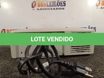 LOTE 570 - 01 PROJETOR MULTIMIDIA MARCA NOTE VISION. (NO ESTADO) ATENÇÃO! FAZER A VISITAÇÃO ANTES DE ARREMATAR, NÃO SABEMOS SE FUNCIONA. LEILÃO NÃO TEM GARANTIA E NEM DEVOLUÇÃO, SUJEITO A POSSÍVEIS AVARIAS VISÍVEIS/OCULTAS E/OU AUSÊNCIA DE COMPONENTES.