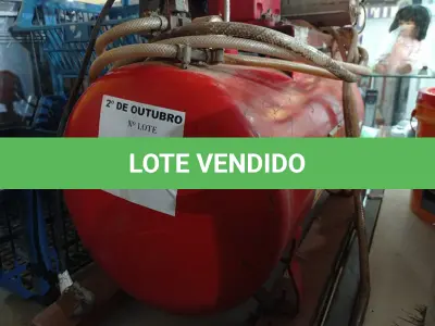 LOTE 470 - 01 COMPRESSOR DE AR COM MOTOR MONOFÁSICO DE 1CV. (NO ESTADO) ATENÇÃO! FAZER A VISITAÇÃO ANTES DE ARREMATAR, NÃO SABEMOS SE FUNCIONA. LEILÃO NÃO TEM GARANTIA E NEM DEVOLUÇÃO, SUJEITO A POSSÍVEIS AVARIAS VISÍVEIS/OCULTAS E/OU AUSÊNCIA DE COMPONENTES.