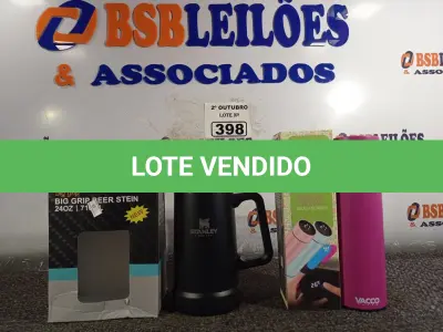 LOTE 398 - 01 KIT COPO + GARRAFA TÉRMICOS. (NO ESTADO) ATENÇÃO! FAZER A VISITAÇÃO ANTES DE ARREMATAR, NÃO SABEMOS SE FUNCIONA. LEILÃO NÃO TEM GARANTIA E NEM DEVOLUÇÃO, SUJEITO A POSSÍVEIS AVARIAS VISÍVEIS/OCULTAS E/OU AUSÊNCIA DE COMPONENTES.