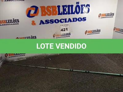 LOTE 421 - 01 VARA DE PESCA GRANDE. (NO ESTADO) ATENÇÃO! FAZER A VISITAÇÃO ANTES DE ARREMATAR, NÃO SABEMOS SE FUNCIONA. LEILÃO NÃO TEM GARANTIA E NEM DEVOLUÇÃO, SUJEITO A POSSÍVEIS AVARIAS VISÍVEIS/OCULTAS E/OU AUSÊNCIA DE COMPONENTES.