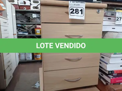 LOTE 281 - 02 GAVETEIROS SENDO 01 COM 04 GAVETAS. (NO ESTADO) ATENÇÃO! FAZER A VISITAÇÃO ANTES DE ARREMATAR, NÃO SABEMOS SE FUNCIONA. LEILÃO NÃO TEM GARANTIA E NEM DEVOLUÇÃO, SUJEITO A POSSÍVEIS AVARIAS VISÍVEIS/OCULTAS E/OU AUSÊNCIA DE COMPONENTES.