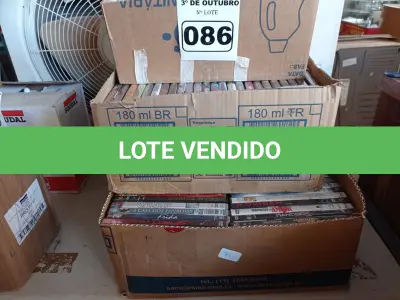 LOTE 086 - 01 LOTE COM GRANDE QUANTIDADE DE DVD’S TÍTULOS DIVERSOS. (NO ESTADO) ATENÇÃO! FAZER A VISITAÇÃO ANTES DE ARREMATAR, NÃO SABEMOS SE FUNCIONA. LEILÃO NÃO TEM GARANTIA E NEM DEVOLUÇÃO, SUJEITO A POSSÍVEIS AVARIAS VISÍVEIS/OCULTAS E/OU AUSÊNCIA DE COMPONENTES.