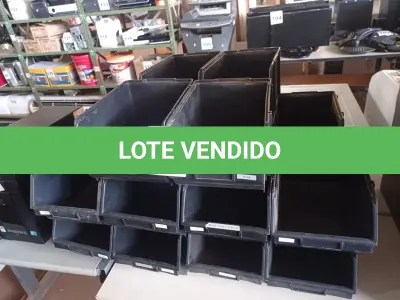 LOTE 249 - 20 CAÇAMBAS ORGANIZADORAS DE PLÁSTICO. (NO ESTADO) ATENÇÃO! FAZER A VISITAÇÃO ANTES DE ARREMATAR, NÃO SABEMOS SE FUNCIONA. LEILÃO NÃO TEM GARANTIA E NEM DEVOLUÇÃO, SUJEITO A POSSÍVEIS AVARIAS VISÍVEIS/OCULTAS E/OU AUSÊNCIA DE COMPONENTES.