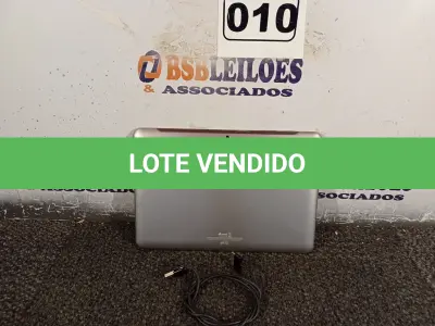 LOTE 010 - 01 TABLET SAMSUNG COM CABO. (NO ESTADO) ATENÇÃO! FAZER A VISITAÇÃO ANTES DE ARREMATAR, NÃO SABEMOS SE FUNCIONA. LEILÃO NÃO TEM GARANTIA E NEM DEVOLUÇÃO, SUJEITO A POSSÍVEIS AVARIAS VISÍVEIS/OCULTAS E/OU AUSÊNCIA DE COMPONENTES.