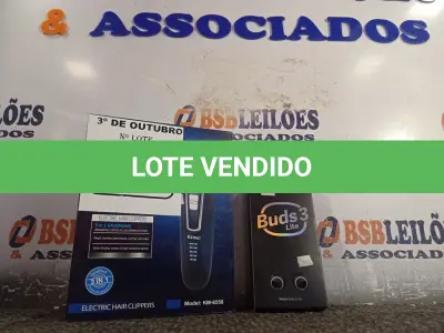 LOTE 041 - 01 MÁQUINA DE CORTAR CABELO 3X1 E 01 FONE DE OUVIDO BLUETOOTH. (NO ESTADO) ATENÇÃO! FAZER A VISITAÇÃO ANTES DE ARREMATAR, NÃO SABEMOS SE FUNCIONA. LEILÃO NÃO TEM GARANTIA E NEM DEVOLUÇÃO, SUJEITO A POSSÍVEIS AVARIAS VISÍVEIS/OCULTAS E/OU AUSÊNCIA DE COMPONENTES.