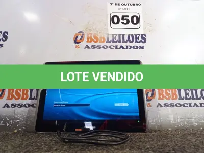 LOTE 050 - 01 TABLET SAMSUNG COM CABO. (NO ESTADO) ATENÇÃO! FAZER A VISITAÇÃO ANTES DE ARREMATAR, NÃO SABEMOS SE FUNCIONA. LEILÃO NÃO TEM GARANTIA E NEM DEVOLUÇÃO, SUJEITO A POSSÍVEIS AVARIAS VISÍVEIS/OCULTAS E/OU AUSÊNCIA DE COMPONENTES.