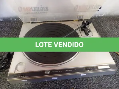LOTE 161 - 01 TOCA DISCO MARCA CCE. (NO ESTADO) ATENÇÃO! FAZER A VISITAÇÃO ANTES DE ARREMATAR, NÃO SABEMOS SE FUNCIONA. LEILÃO NÃO TEM GARANTIA E NEM DEVOLUÇÃO, SUJEITO A POSSÍVEIS AVARIAS VISÍVEIS/OCULTAS E/OU AUSÊNCIA DE COMPONENTES.