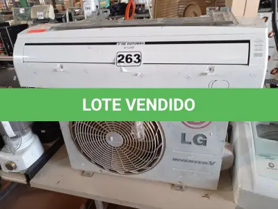 LOTE 263 - 01 AR-CONDICIONADO MARCA LG 12.000BTU. (NO ESTADO) ATENÇÃO! FAZER A VISITAÇÃO ANTES DE ARREMATAR, NÃO SABEMOS SE FUNCIONA. LEILÃO NÃO TEM GARANTIA E NEM DEVOLUÇÃO, SUJEITO A POSSÍVEIS AVARIAS VISÍVEIS/OCULTAS E/OU AUSÊNCIA DE COMPONENTES.